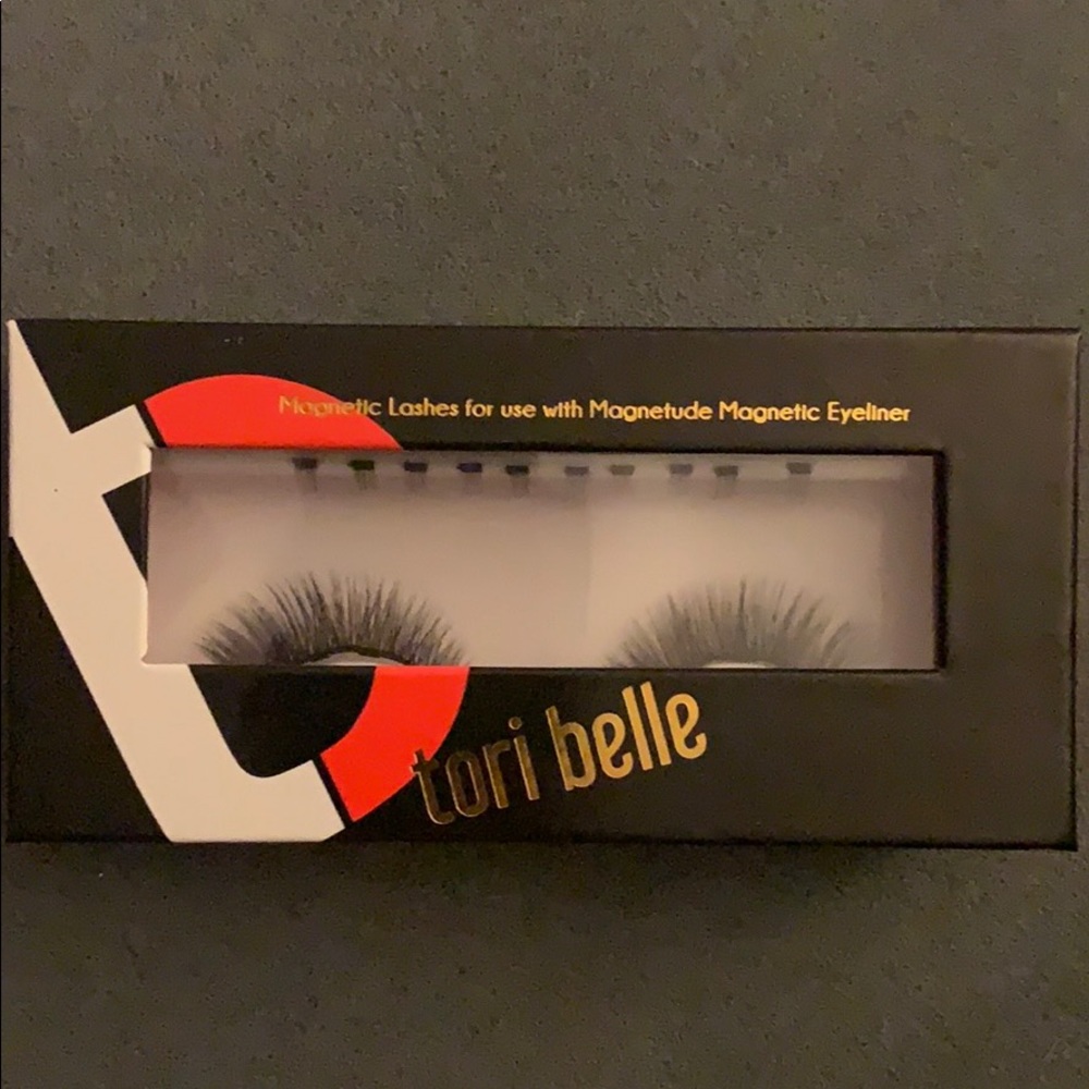 Tori Bella magnetic lashes - winter wonderland